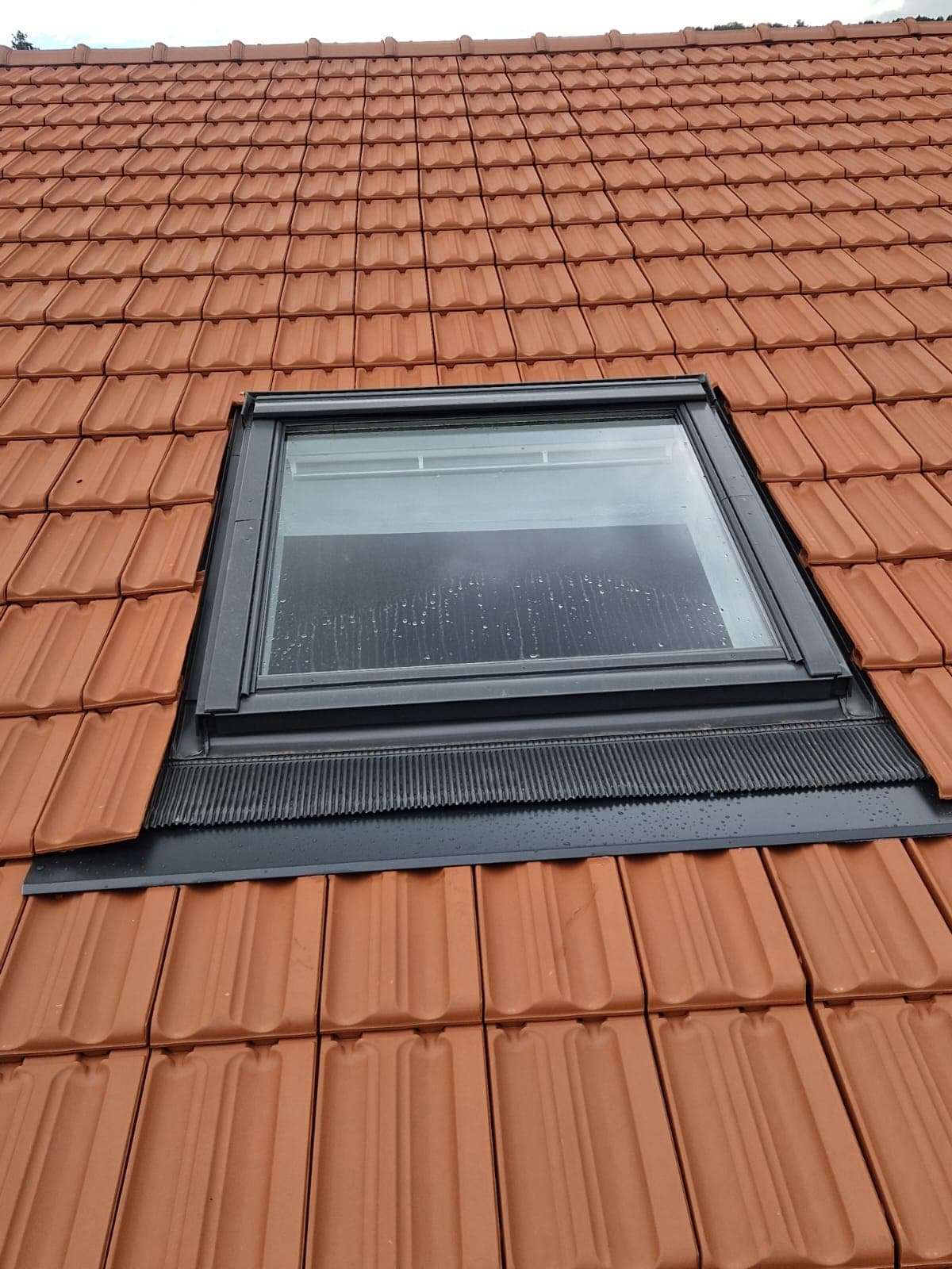 Installation lucarne design